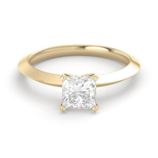 Ring with moissanite 0.40 ct